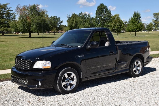 2001 Ford Lightning step side pickup