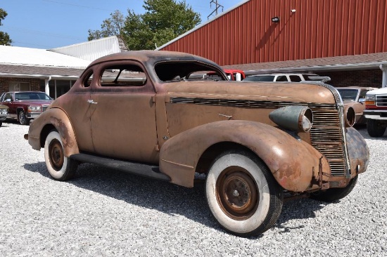 1937 Pontiac "8"