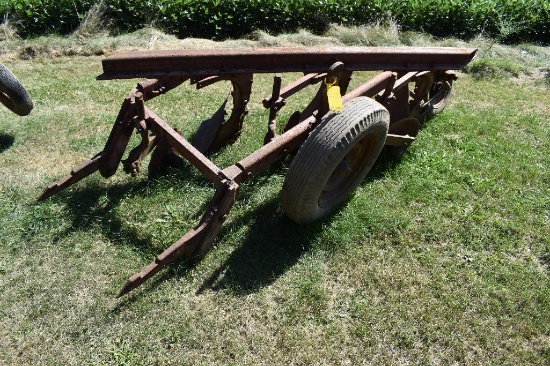 McCormick 4-FTC43 Fast Hitch 3 bottom plow