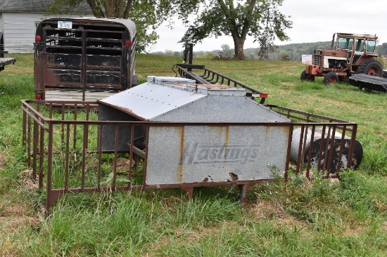 Hastings Creep Feeder w/ Cow Guards