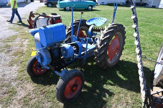 Gibson D 2wd tractor