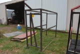 Portable cattle grooming station