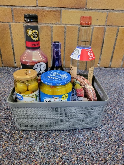 Bloody Mary Basket