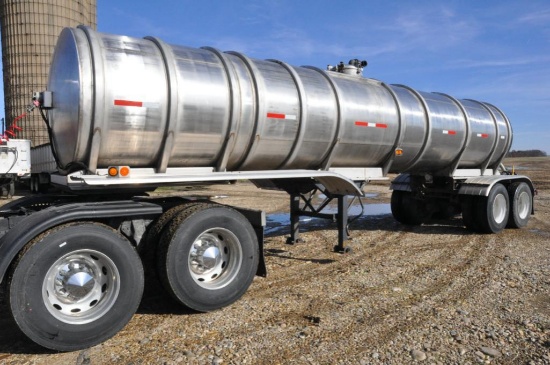 1979 Trailmobile 5,000 gal. S.S. tanker trailer