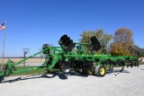 2016 John Deere 2730 9-shank disk ripper