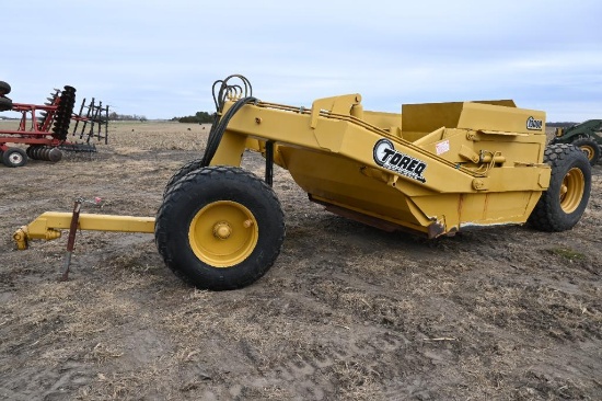 Toreq 13000 13-yard dirt scraper
