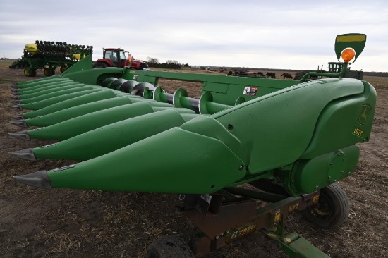 2011 John Deere 612C 12 row 20" corn head