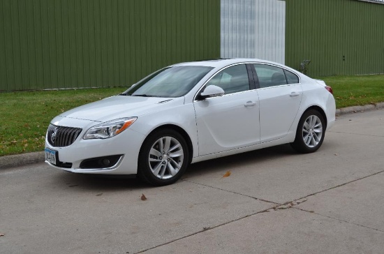 2015 Buick Regal T 4 door car