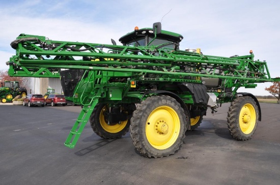 2017 John Deere R4038 self-propelled sprayer