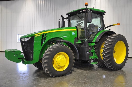 2018 John Deere 8245R MFWD tractor
