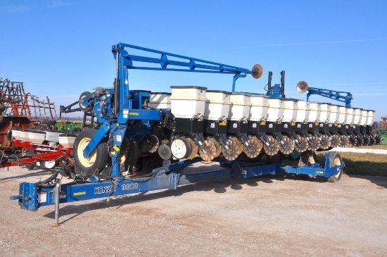 Kinze 3600 16/31 planter