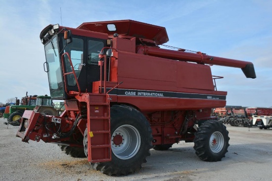 Case-IH 1666 4wd combine