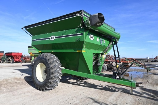 J&M 620 grain cart
