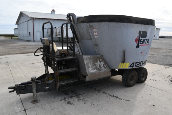Penta 4120HD TMR feed wagon