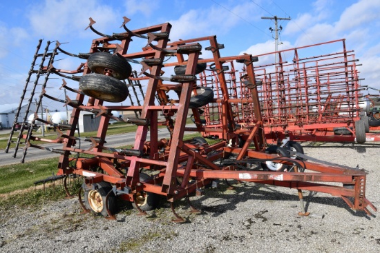 Kewanee 370 24' field cultivator