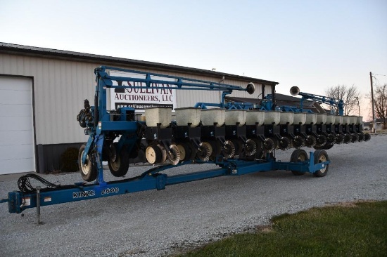 Kinze 2600 16/31 planter