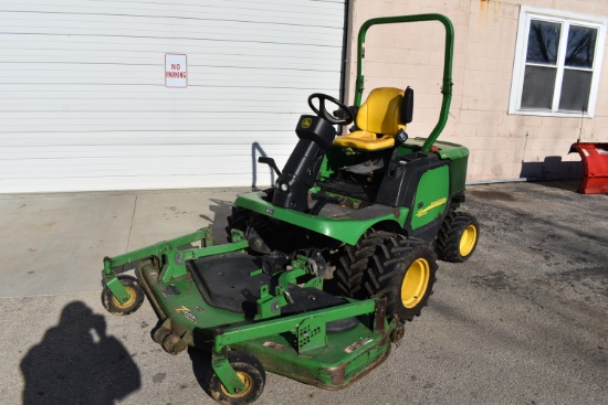 John Deere 1445 Series II 4X4 commercial riding mower