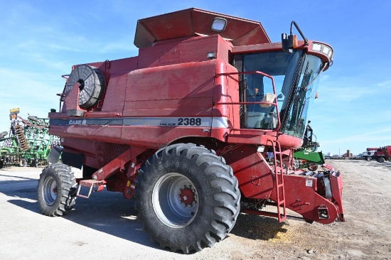Case-IH 2388 2wd combine