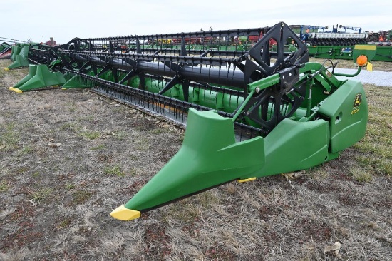 John Deere 625F HydraFlex 25' grain platform