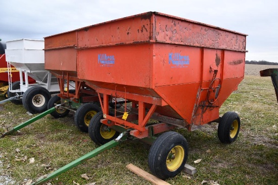Killbros 350 gravity wagon on JD running gear