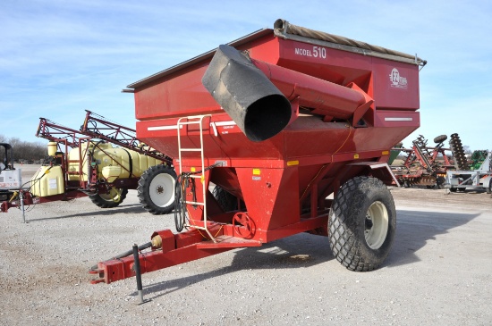 EZ Trail 510 grain cart