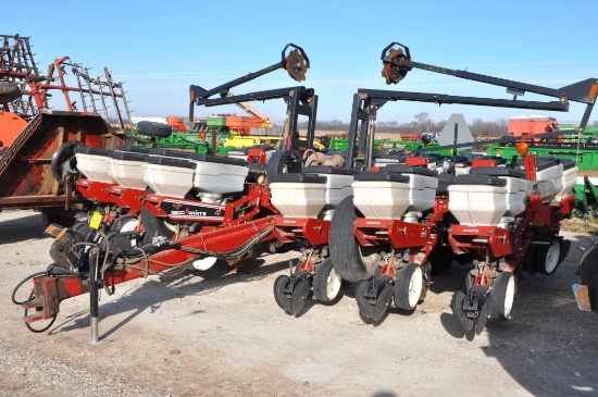White 6200 12 row 30" planter
