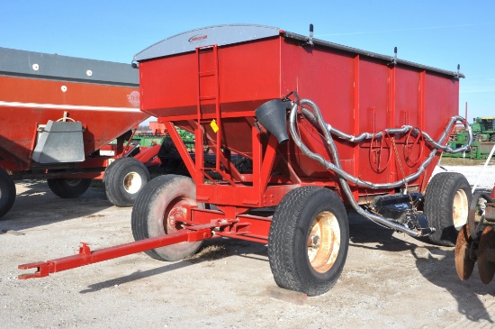 M&W 300B gravity wagon