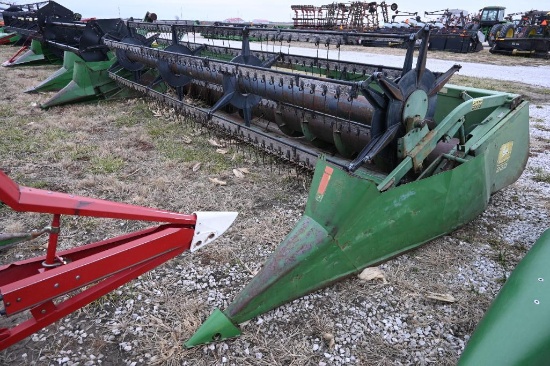 John Deere 220 20' grain platform