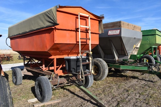 Killbros 5 compartment gravity wagon w/ hyd. drive seed auger
