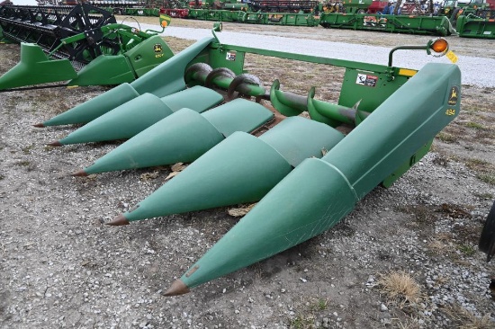 John Deere 494 4 row 38" corn head