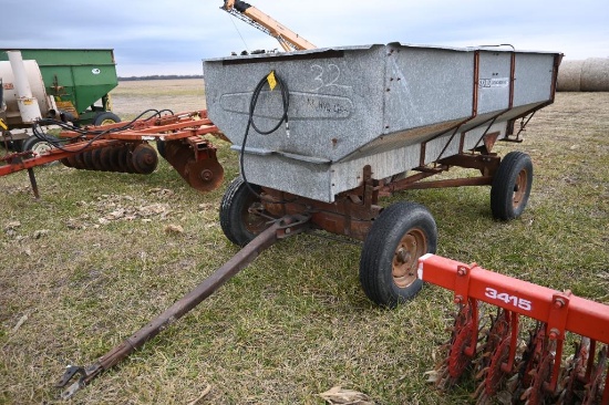 David Bradley flare box wagon on running gear w/ hoist
