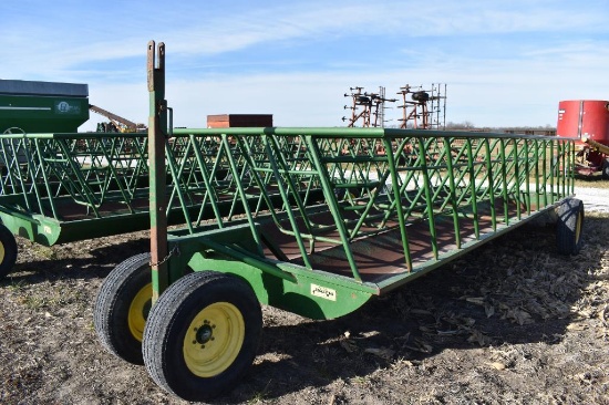 Stoltzfus 20' feed wagon