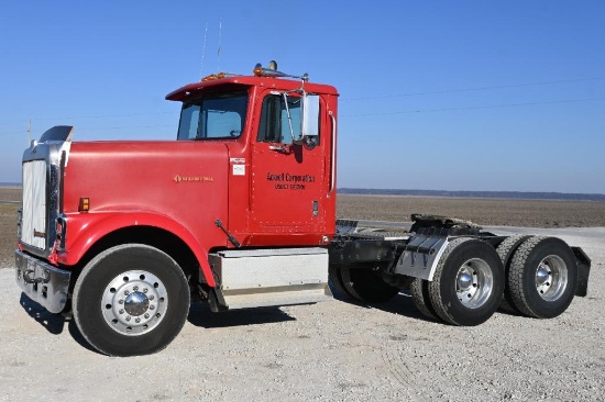 1990 International 9300 day cab semi