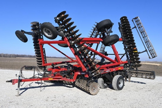Case-IH 330 Turbo 34' vertical tillage tool
