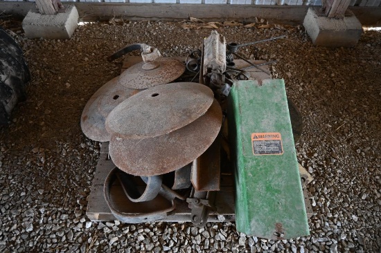 Pallet of misc. parts
