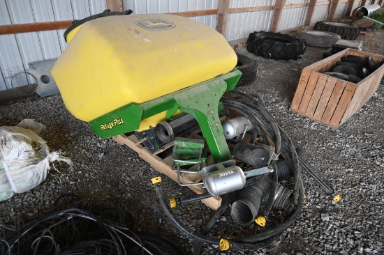 John Deere refuge tank