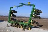John Deere 7100 12 row 30