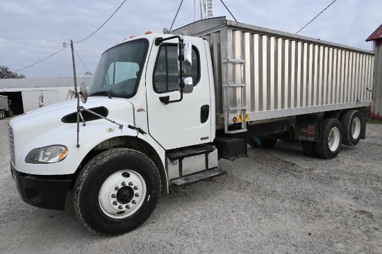 2007 Freightliner M2 grain truck