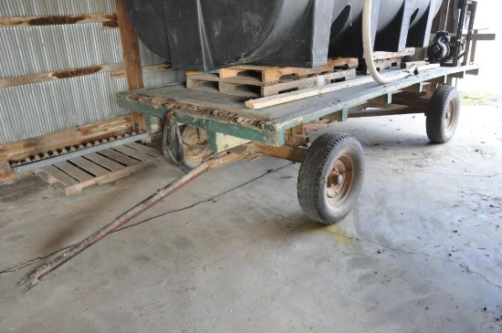 14' hayrack on running gear w/hoist