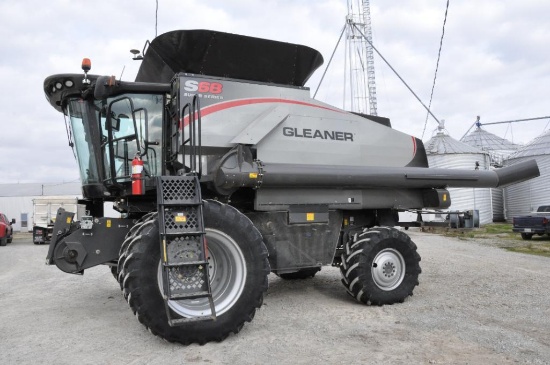 2014 Gleaner S68 4wd combine