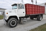1991 Ford L7000 grain truck