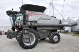2014 Gleaner S68 4wd combine