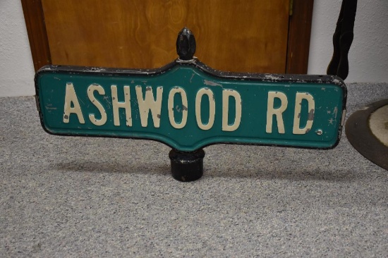 Ashwood Rd double sided streets sign with original bracket