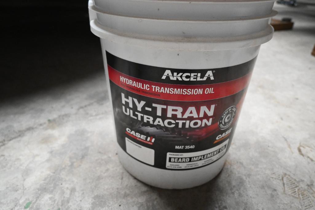 CaseIH HyTran Ultraction hyd. fluid Proxibid