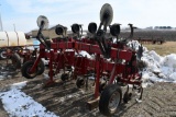 International 183 8 row 30