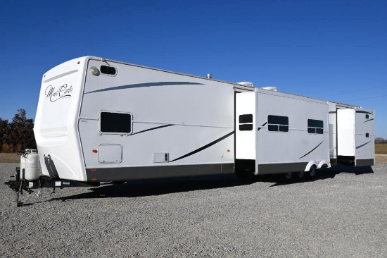 2015 Monte Carlo 8'x54' bunk house