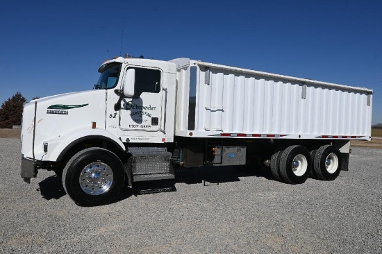 1999 Kenworth T800 grain truck