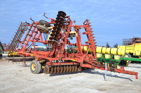 Krause 3127 28' soil finisher