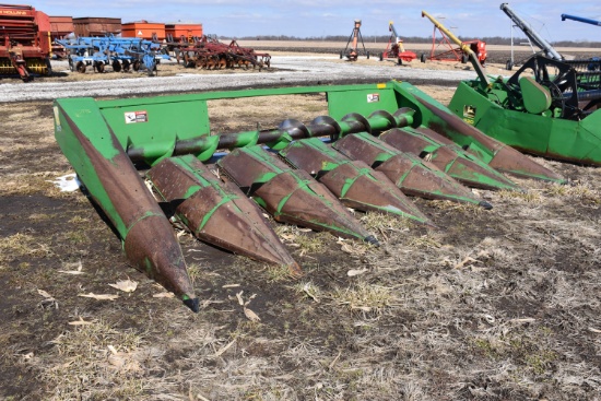 John Deere 643 6 row 30" corn head