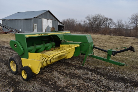 1984 John Deere 337 small square baler